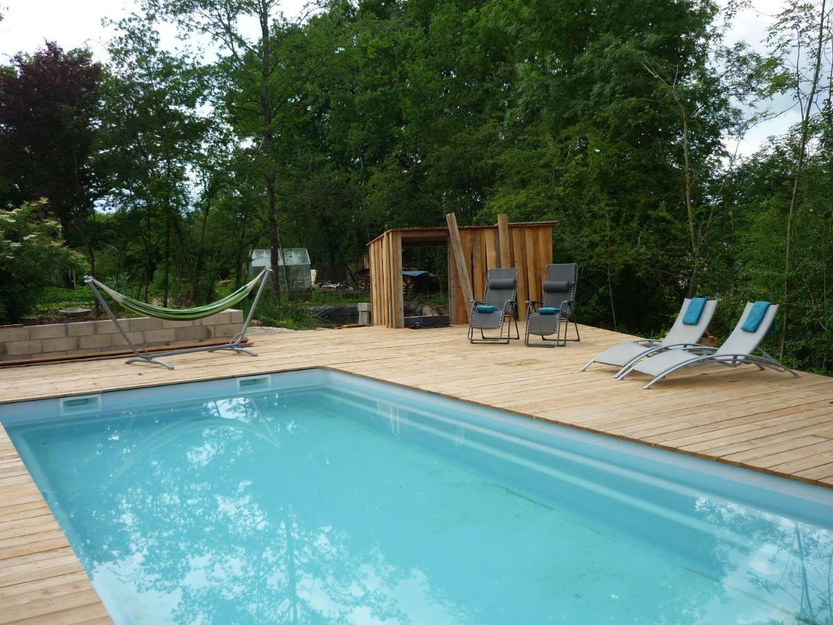 Hexagonal Tower For 2 With Shared Pool Villa Semur-en-Auxois Luaran gambar